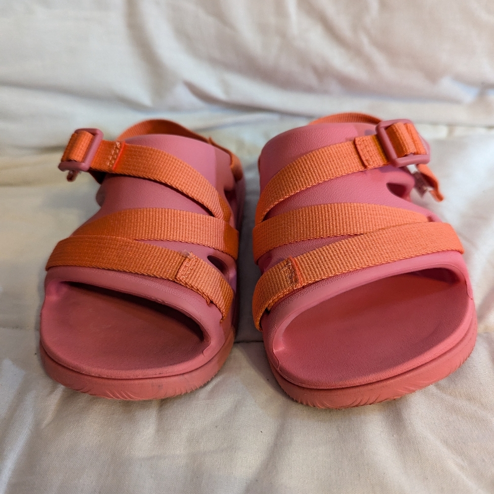 Kids CHACO Sandals Size 1 - Picture 3 of 9